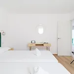 Homeforguest Moderno Con Piscina En Apartman