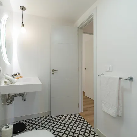 Appartamento Homeforguest Moderno Con Piscina En *